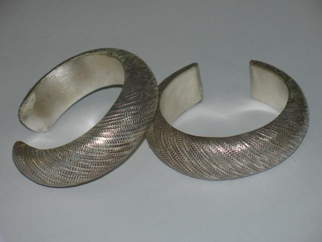 Thai Karen Hill Tribe Silver Bangle Engraved Bangle BG006 
