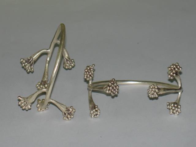 Thai Karen Hill Tribe Silver Bangle Flower Bangle BG065 