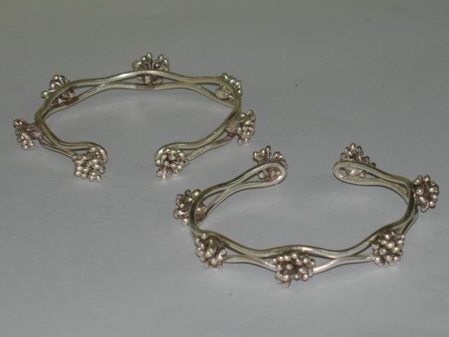 Thai Karen Hill Tribe Silver Bangle Flower Bangle BG066 