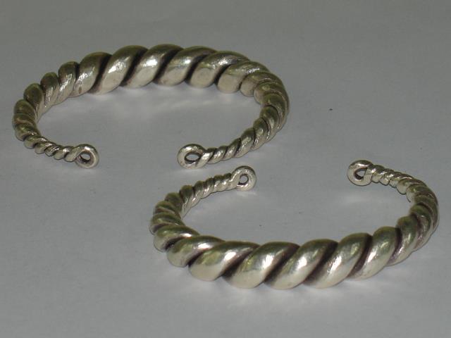 Thai Karen Hill Tribe Silver Bangle Twist Wire Bangle BG081 