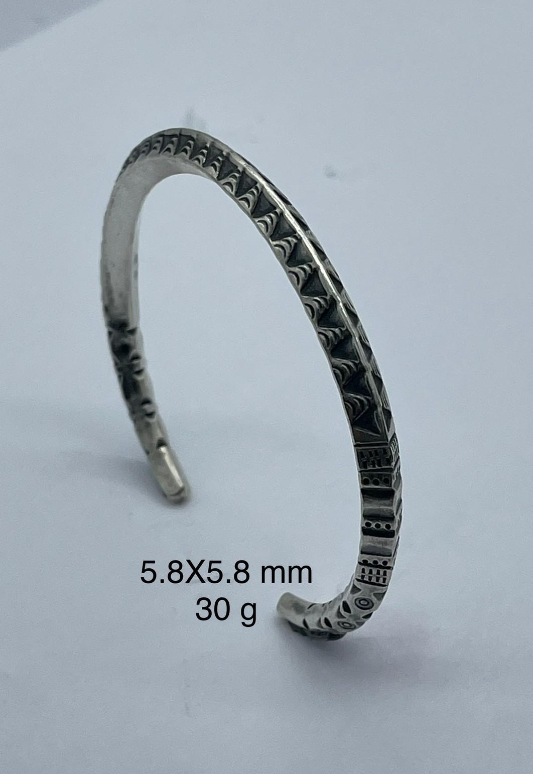 Thai Karen Hill Tribe Silver Bangle BG211TKSH15