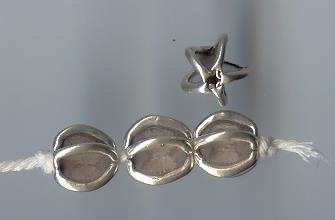 Thai Karen Hill Tribe Silver Beads Carambola Round Shape Beads BL170 (2 Beads)