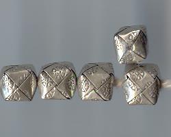 Thai Karen Hill Tribe Silver Beads Flower Printed Origami Box Beads BL383 (5 Beads)