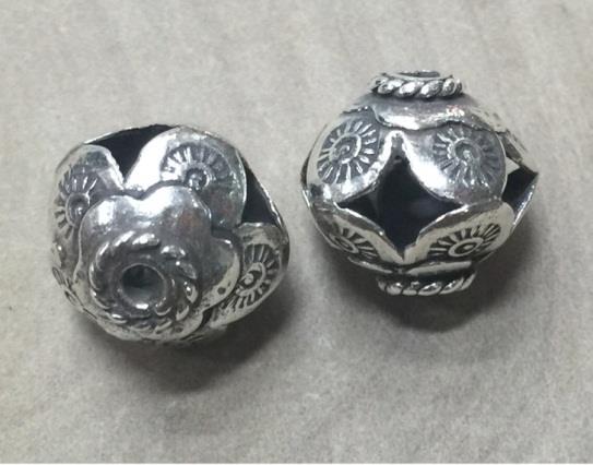 Thai Karen Hill Tribe Silver Beads BL966 (5 Beads)