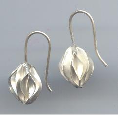 Thai Karen Hill Tribe Silver Michelia Flower Earrings ER150 
