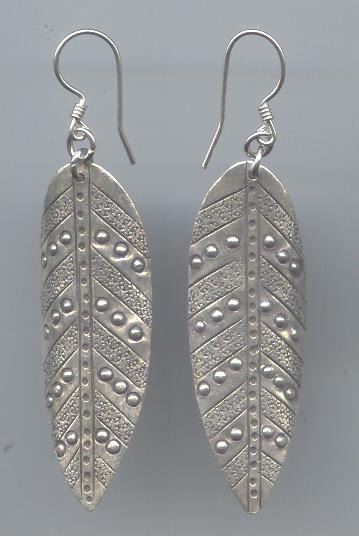 THAI KAREN HILL TRIBE SILVER EARRING ER202 