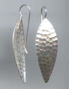 THAI KAREN HILL TRIBE SILVER EARRING ER212 
