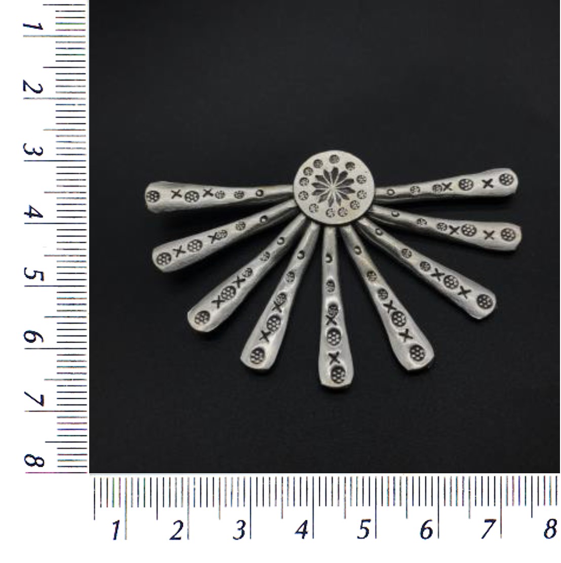 Thai Karen Hill Tribe Silver Pendants 20PD040