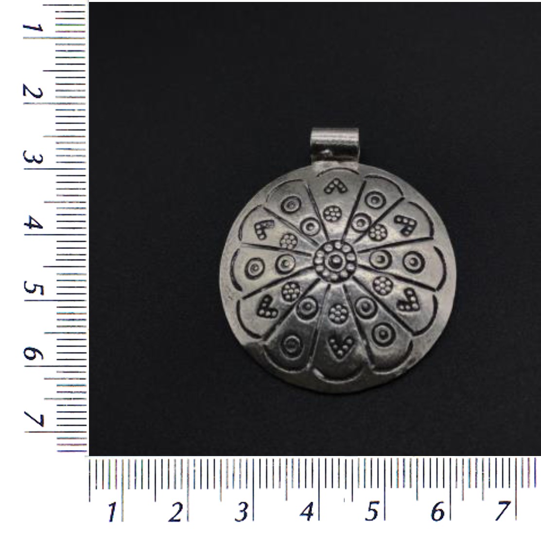 Thai Karen Hill Tribe Silver Pendants 20PD115