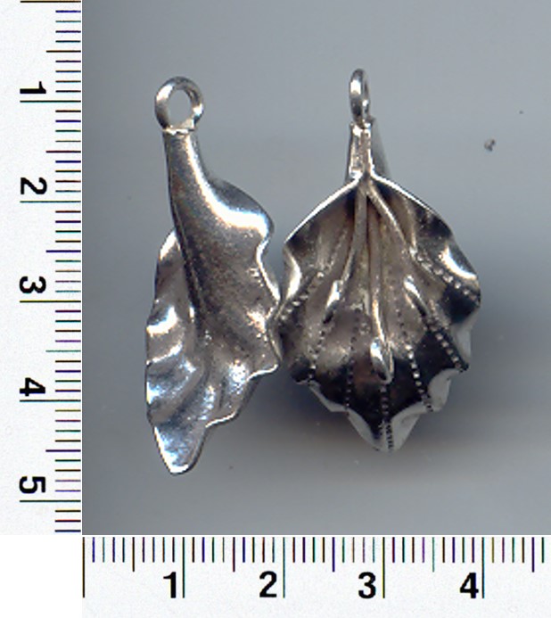 Thai Karen Hill Tribe Silver Pendants Print Flower Leaf With Swirl Pistil Pendant NM038 