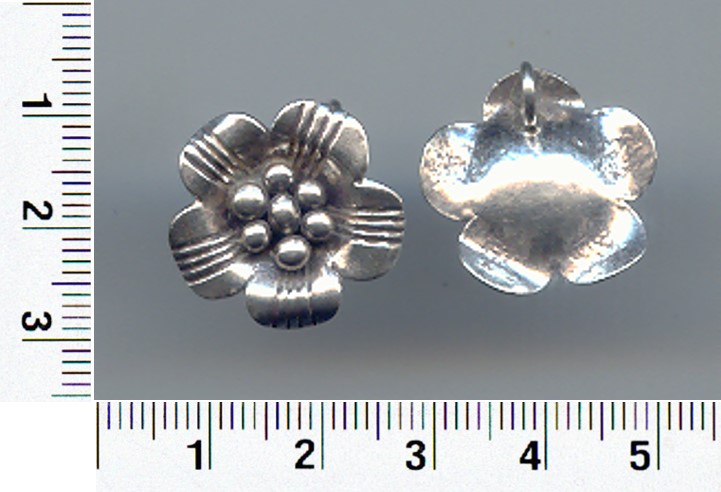 Thai Karen Hill Tribe Silver Pendants Flower Pendant NM057 