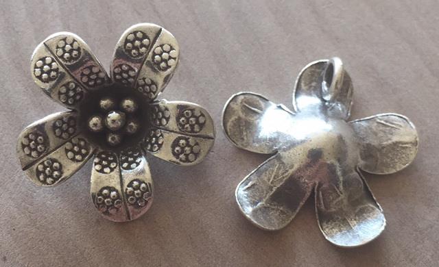 Thai Karen Hill Tribe Silver Pendants NM369 