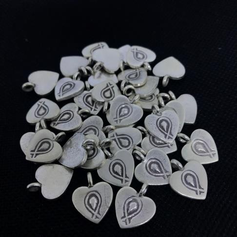 Thai Karen Hill Tribe Silver Pendants 20PD195 (10 Beads)