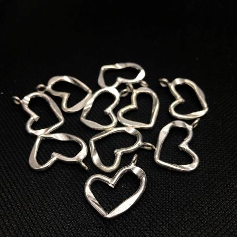 Thai Karen Hill Tribe Silver Pendants 20PD257 (10 Beads)