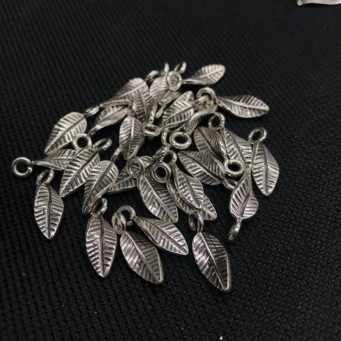 Thai Karen Hill Tribe Silver Pendants 20PD278 (10 Beads)
