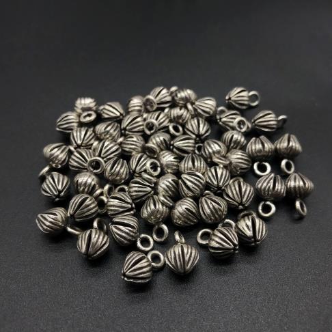 Thai Karen Hill Tribe Silver Pendants 20PD351 (10 Beads)