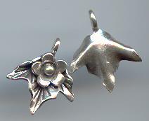 Thai Karen Hill Tribe Silver Pendants Little Flower With Leaf Pendant NS182