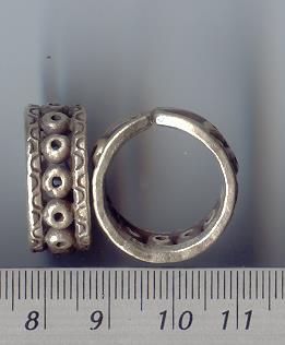 Thai Karen Hill Tribe Silver Hold Ball Ring RR091 