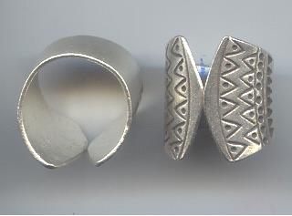 Thai Karen Hill Tribe Silver Ring RR194