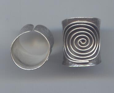 THAI KAREN HILL TRIBE SILVER RING RR246
